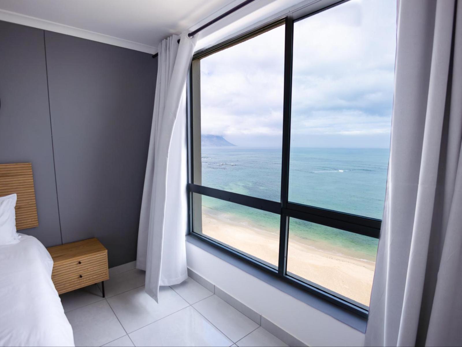 Apartment The Odeon Beachfront *